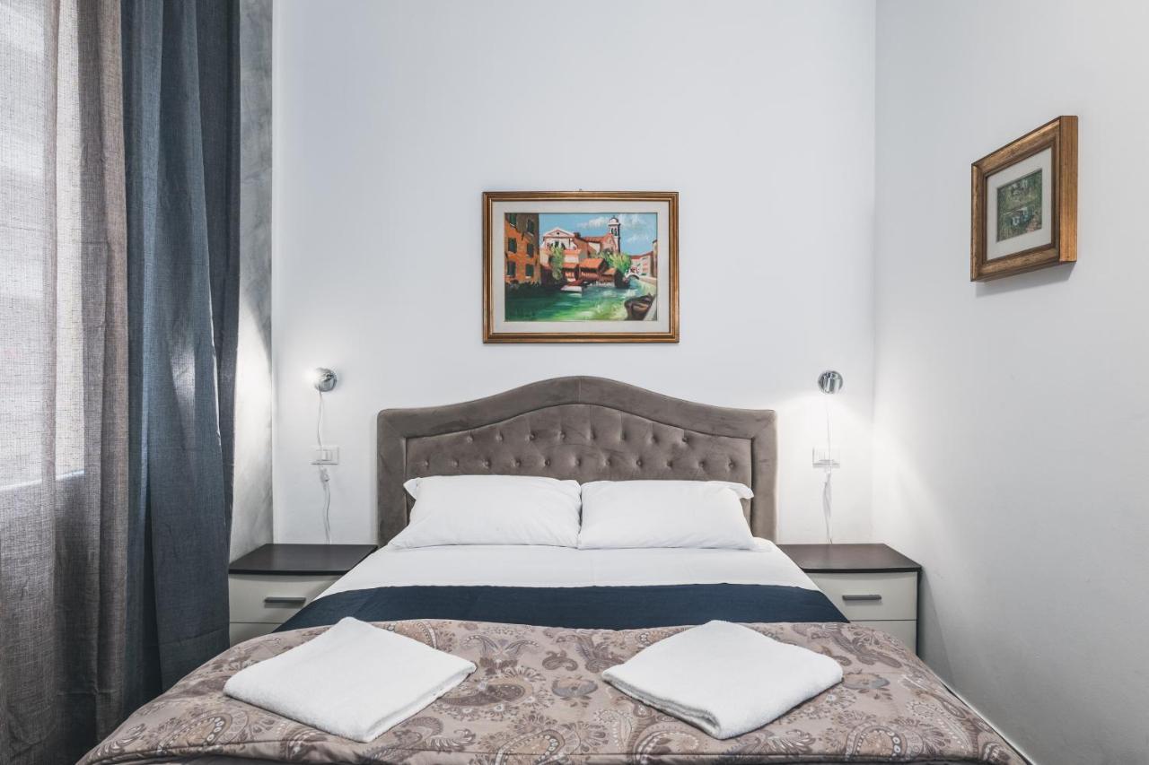 Bulldog Station Apartments With Private Wc, Ac, Tv Mestre Exteriör bild